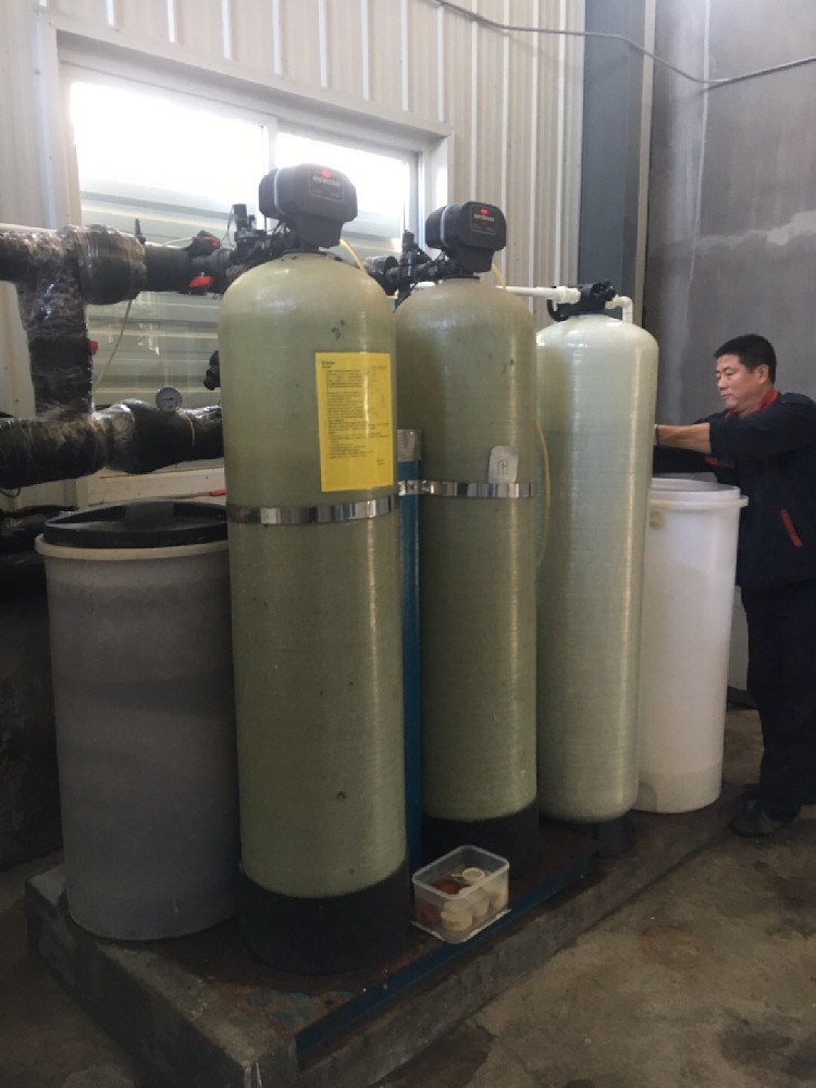 小型自动再生+半自动再生软化水设备