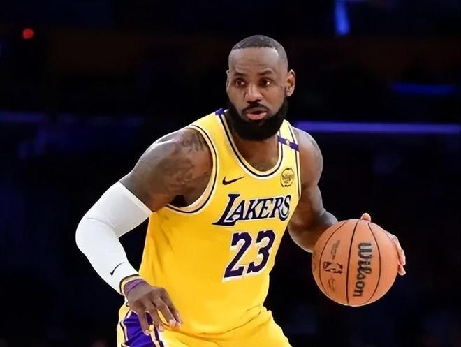 湖人轻取太阳展现统治力 詹姆斯28+12助攻引领胜