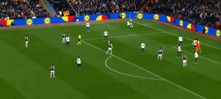 维拉双杀博洛尼亚晋级半决赛 埃梅里冲击第五座