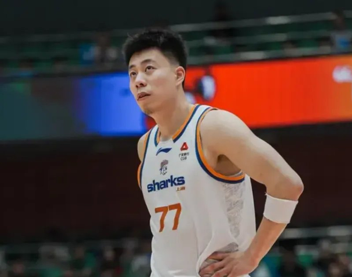 上海男篮季后赛G1惜败山东 防守反击成关键